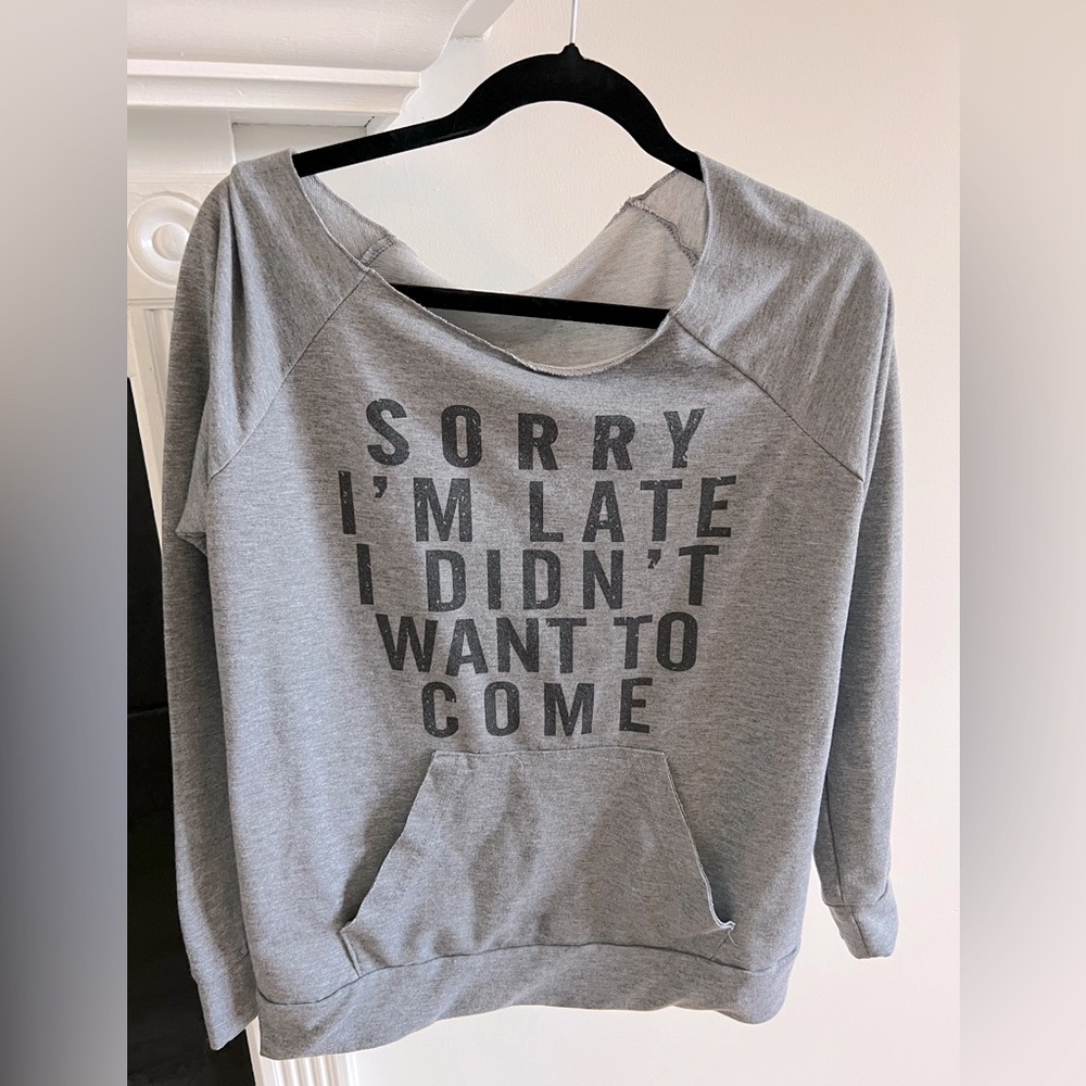 Medium long sleeve tee cross pocket